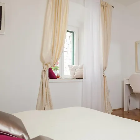 Apartment Mirtus Split