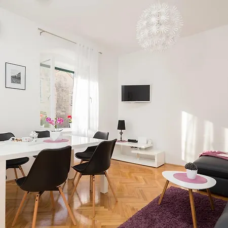 Apartment Mirtus *